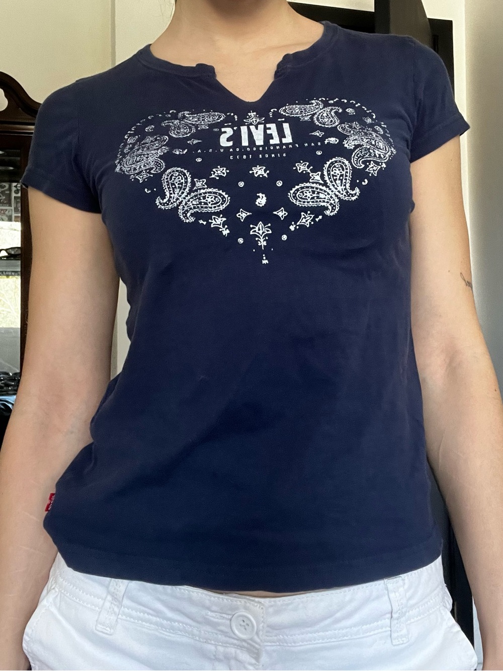 Levi's Women's Navy Graphic Tee